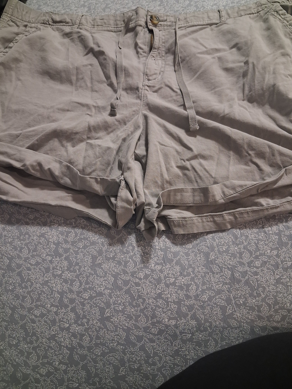 Casual Drawstring Waist Khaki Shorts